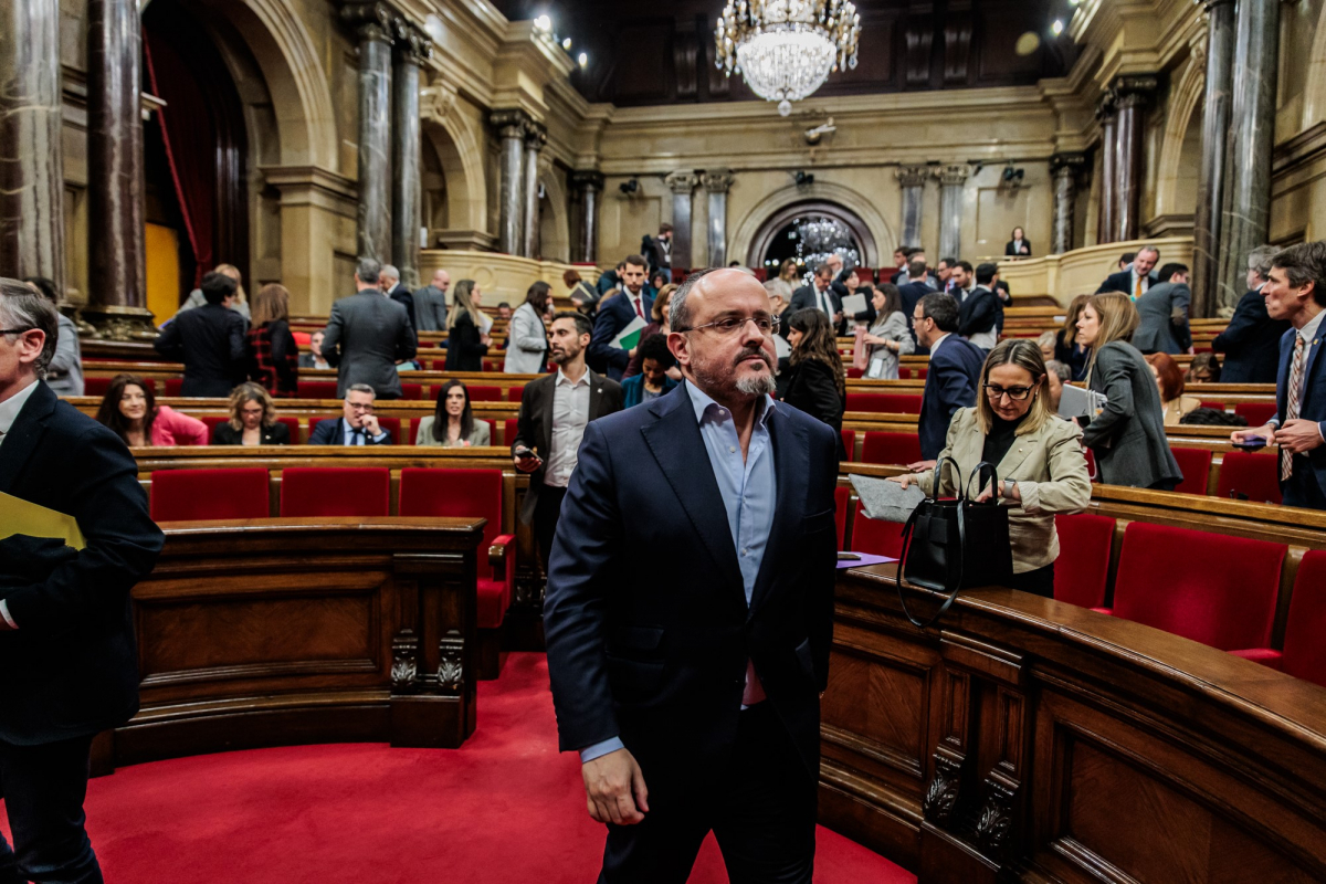Fernández: “Hay que prestigiar a la Policía Nacional y la Guardia Civil, apoyar la equiparación salarial y darles la consideración de actividad de riesgo”